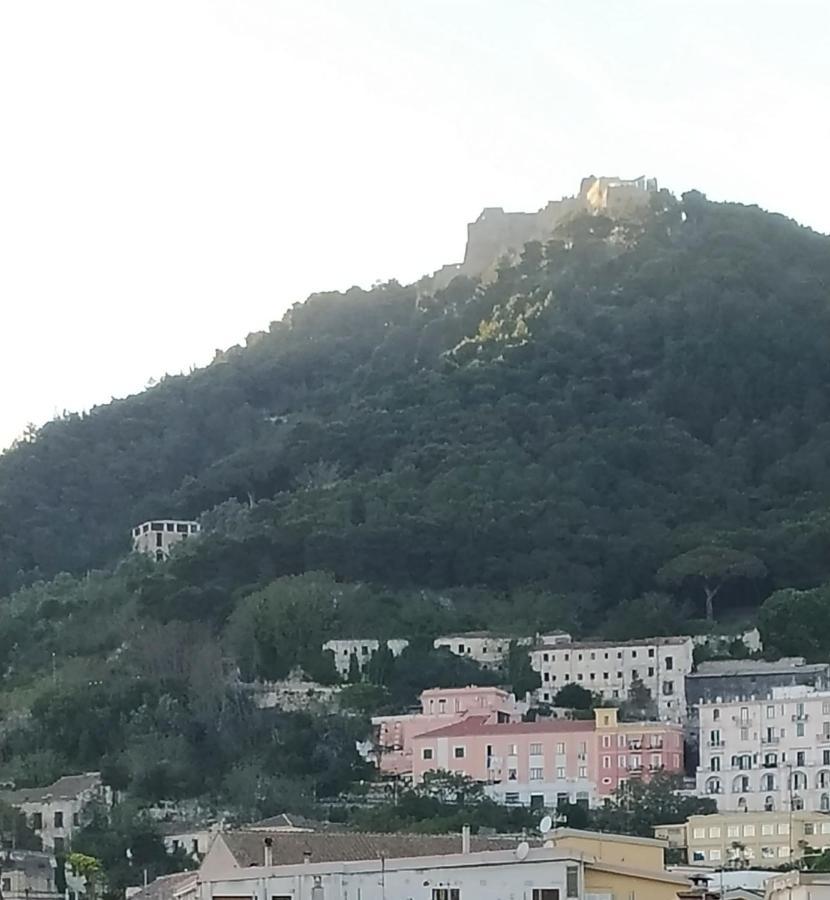 Bed and Breakfast Viatorretta4 Salerno Zewnętrze zdjęcie